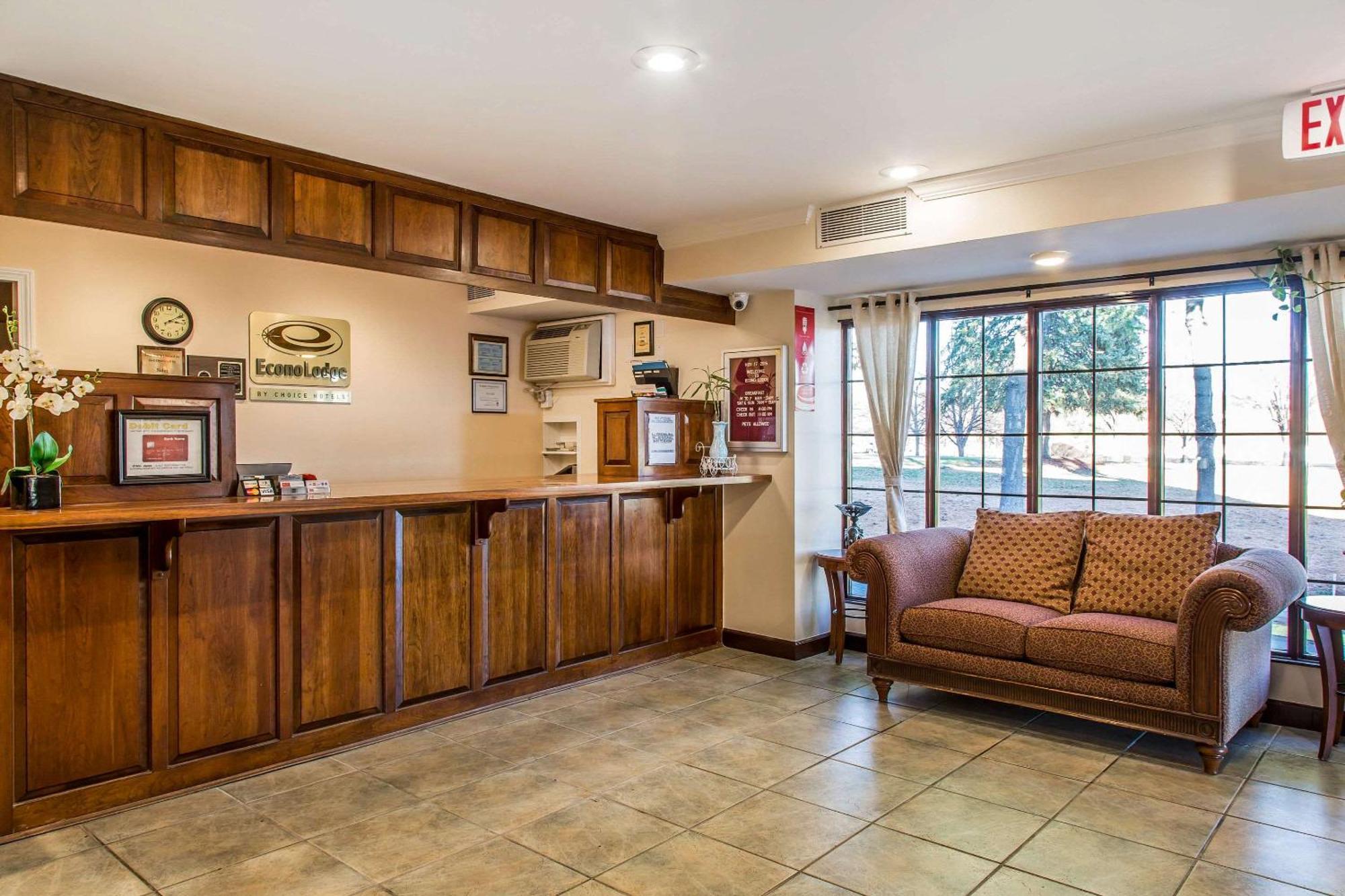Econo Lodge Milldale - Southington Buitenkant foto