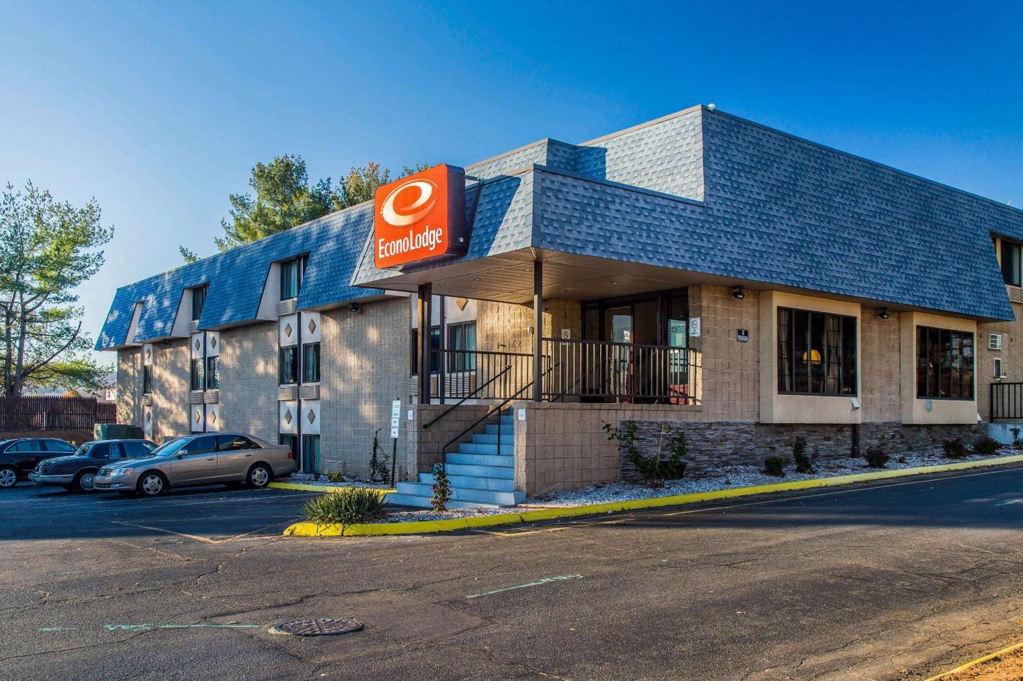 Econo Lodge Milldale - Southington Buitenkant foto